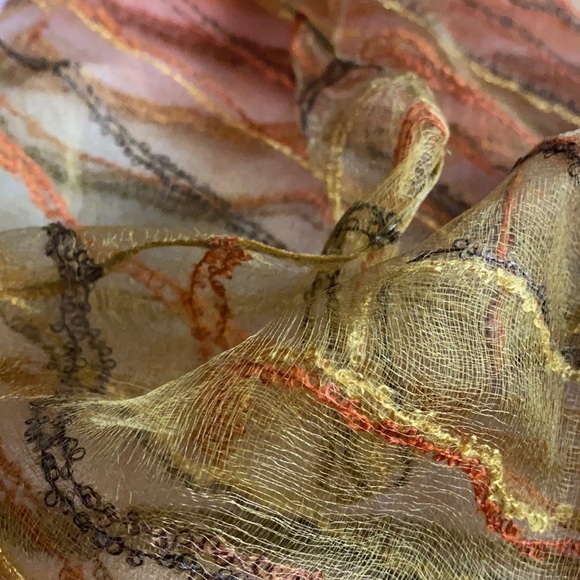 SALE 🛍️ Warm Colors Abound - The Perfect Scarf - Picture 3 of 8